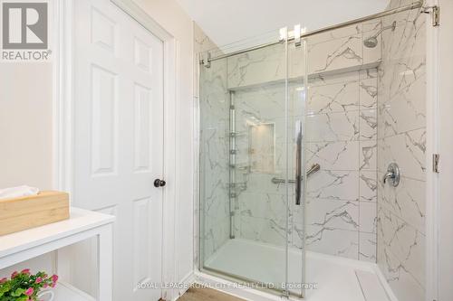 116 Gowan Street, Guelph/Eramosa (Rockwood), ON - Indoor Photo Showing Bathroom