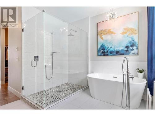 3567 Mckinley Beach Drive, Kelowna, BC - Indoor Photo Showing Bathroom