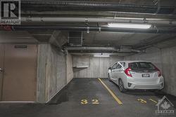 Underground parking spot #32 - 