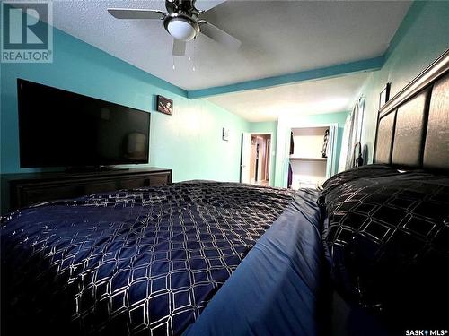 132 2Nd Avenue Se, Swift Current, SK - Indoor Photo Showing Bedroom