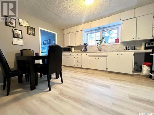 132 2Nd Avenue Se, Swift Current, SK - Indoor