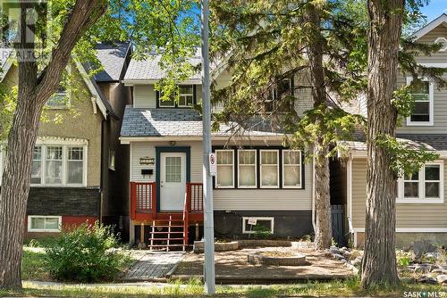 2028 Elphinstone Street, Regina, SK - Outdoor With Facade