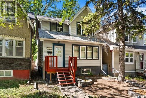 2028 Elphinstone Street, Regina, SK - Outdoor With Facade