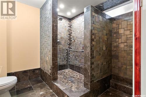 2028 Elphinstone Street, Regina, SK - Indoor Photo Showing Bathroom