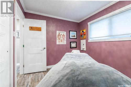 1614 Bingham Road, Moose Jaw, SK - Indoor Photo Showing Bedroom