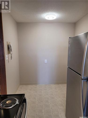 401 4545 Rae Street, Regina, SK - Indoor