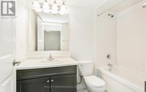 204 - 70 Baycliffe Crescent, Brampton (Northwest Brampton), ON - Indoor Photo Showing Bathroom