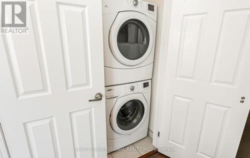 204 - 70 Baycliffe Crescent, Brampton (Northwest Brampton), ON - Indoor Photo Showing Laundry Room