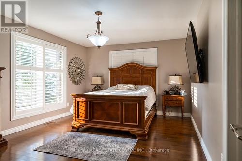 93 Creanona Boulevard, Hamilton (Winona Park), ON - Indoor Photo Showing Bedroom