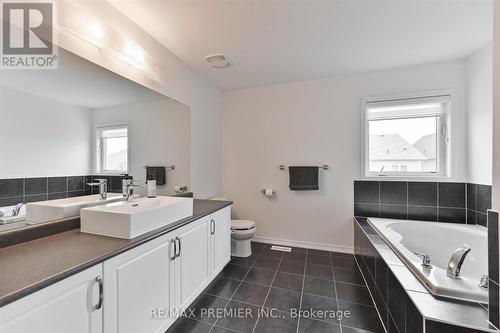 75 Cook Street, Hamilton, ON - Indoor Photo Showing Bathroom