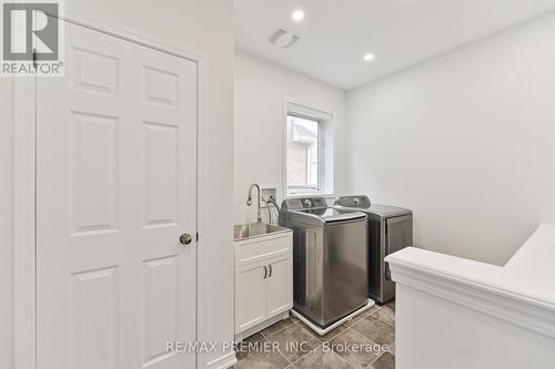 75 Cook Street, Hamilton, ON - Indoor Photo Showing Laundry Room