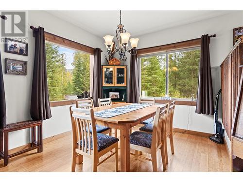 43 Puckett Road, Cherryville, BC - Indoor Photo Showing Dining Room