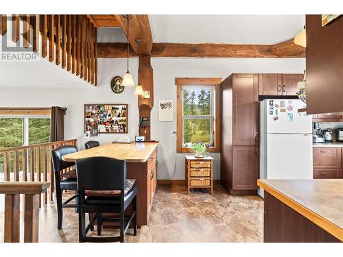 43 Puckett Road, Cherryville, BC - Indoor Photo Showing Kitchen