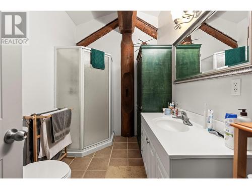 43 Puckett Road, Cherryville, BC - Indoor Photo Showing Bathroom