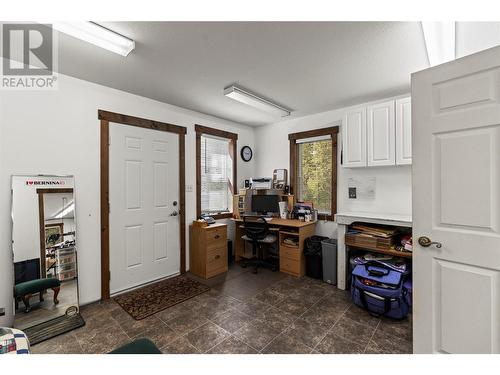 43 Puckett Road, Cherryville, BC - Indoor