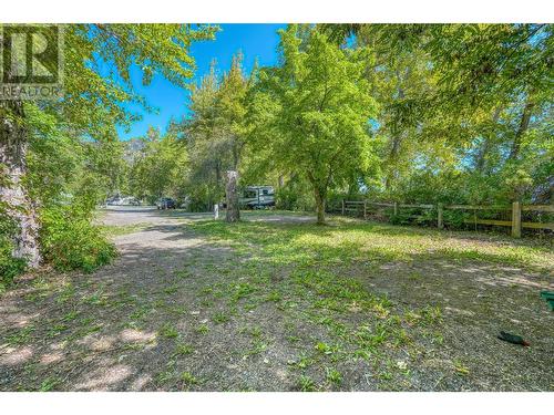 3960 Beach Avenue, Peachland, BC 