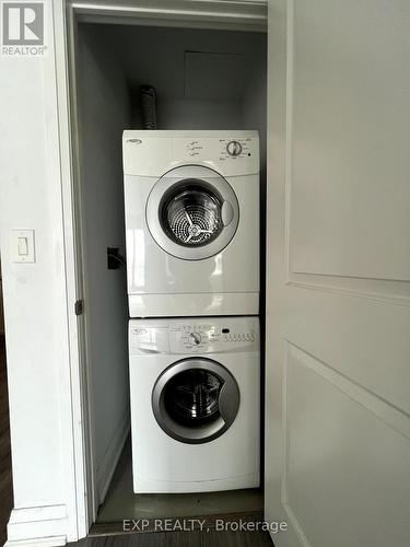 308 - 24 Woodstream Boulevard, Vaughan, ON - Indoor Photo Showing Laundry Room