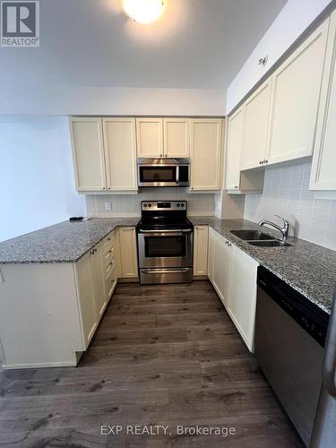 308 - 24 Woodstream Boulevard, Vaughan, ON - Indoor Photo Showing Kitchen With Double Sink