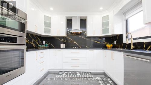 455 Rutherford Road N, Brampton (Madoc), ON - Indoor Photo Showing Kitchen