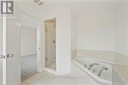 28 Bruton Street, Thorold, ON - Indoor Photo Showing Bathroom