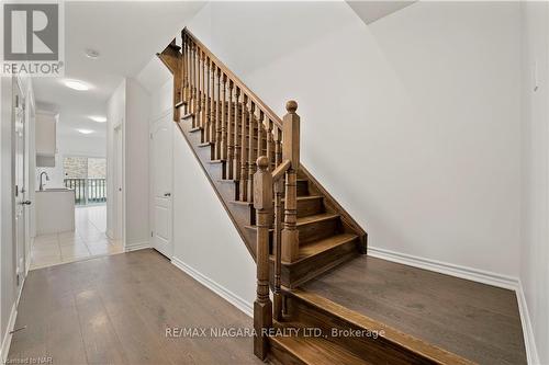 28 Bruton Street, Thorold, ON - Indoor Photo Showing Other Room