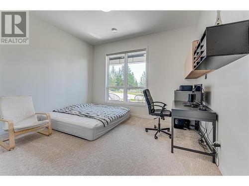 7859 Boulter Road, Vernon, BC - Indoor Photo Showing Bedroom