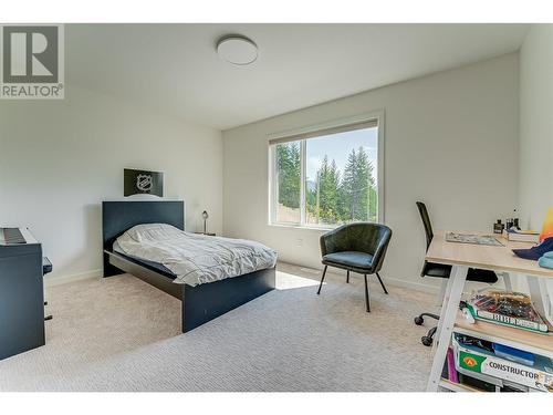 7859 Boulter Road, Vernon, BC - Indoor Photo Showing Bedroom