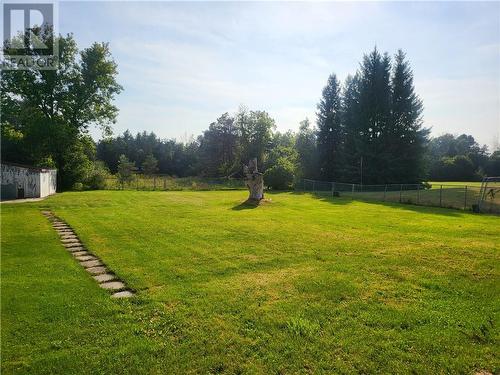 Backyard which goes beyond fenced area - 840 Stewart Boulevard, Brockville, ON - Outdoor