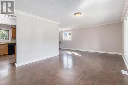 Living room - 840 Stewart Boulevard, Brockville, ON - Indoor Photo Showing Other Room