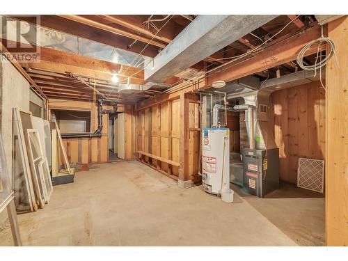 1754 Ethel Street, Kelowna, BC - Indoor Photo Showing Basement