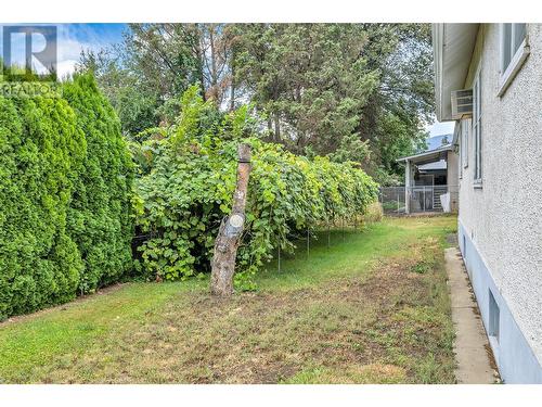 1754 Ethel Street, Kelowna, BC - Outdoor