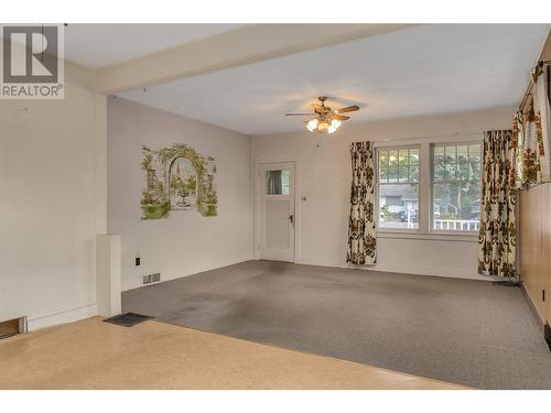 1754 Ethel Street, Kelowna, BC - Indoor Photo Showing Other Room