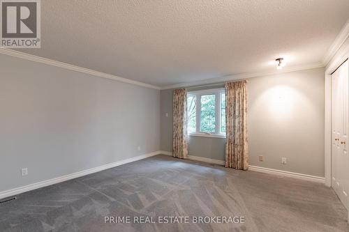 8 - 70 Sunnyside Drive, London, ON - Indoor Photo Showing Other Room