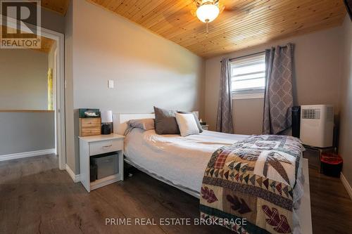 146 Simcoe Street, South Huron (Exeter), ON - Indoor Photo Showing Bedroom