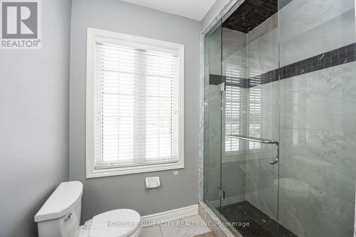 14707 Dixie Road, Caledon, ON - Indoor Photo Showing Bathroom