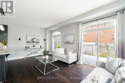 2 Pritchard Road, Brampton (Northwest Brampton), ON - Indoor Photo Showing Living Room