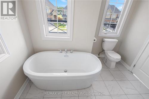 41 Starling Drive, Hamilton (Bruleville), ON - Indoor Photo Showing Bathroom