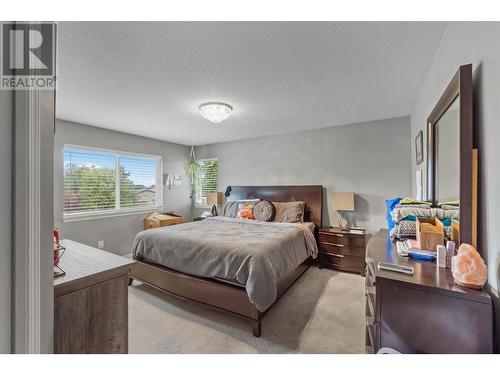 2341 Drummond Crt, Kamloops, BC - Indoor Photo Showing Bedroom