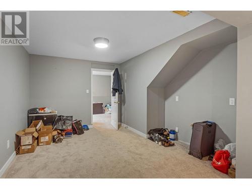 2341 Drummond Crt, Kamloops, BC - Indoor Photo Showing Other Room