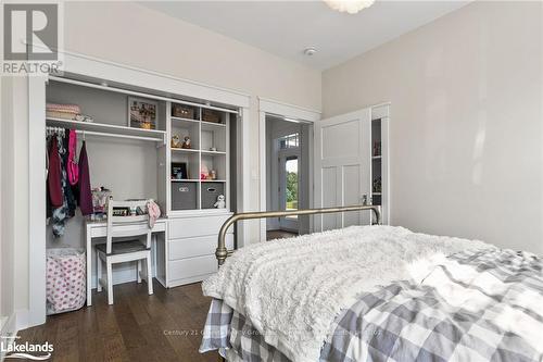 2194 Unicorn Road, Dysart Et Al, ON - Indoor Photo Showing Bedroom