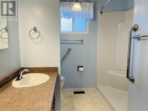 1015 N Eleventh Avenue, Williams Lake, BC - Indoor Photo Showing Bathroom