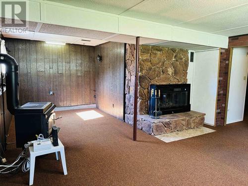 1015 N Eleventh Avenue, Williams Lake, BC - Indoor With Fireplace