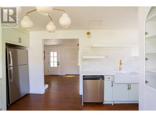 1565 Elm Street, Prince George, BC - Indoor Photo Showing Kitchen