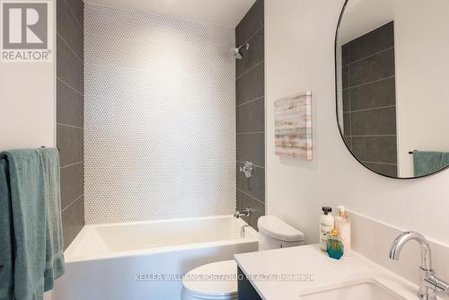 606 - 1285 Queen Street E, Toronto (Greenwood-Coxwell), ON - Indoor Photo Showing Bathroom