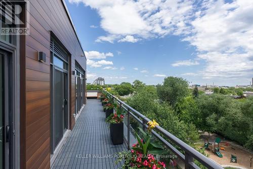 606 - 1285 Queen Street E, Toronto (Greenwood-Coxwell), ON - Outdoor With View