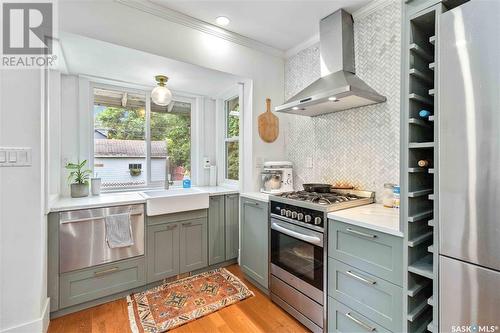 310 8Th Street E, Saskatoon, SK - Indoor Photo Showing Kitchen