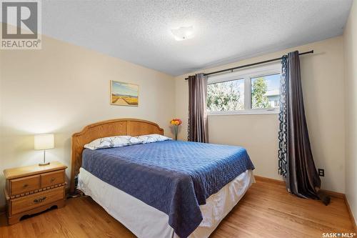 2521 Taylor Street E, Saskatoon, SK - Indoor Photo Showing Bedroom