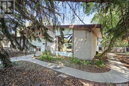 2521 Taylor Street E, Saskatoon, SK - Outdoor