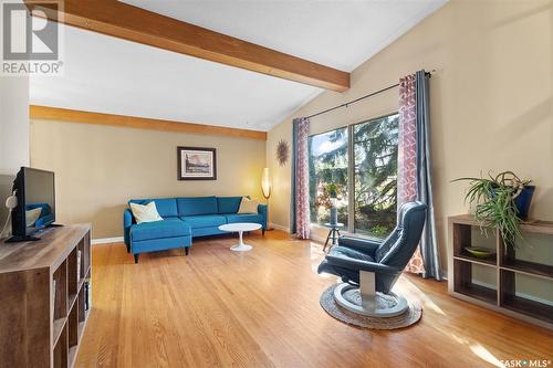 2521 Taylor Street E, Saskatoon, SK - Indoor Photo Showing Living Room