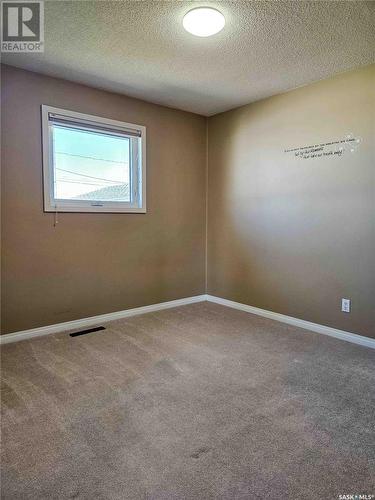 309 7Th Avenue W, Rosetown, SK - Indoor Photo Showing Other Room